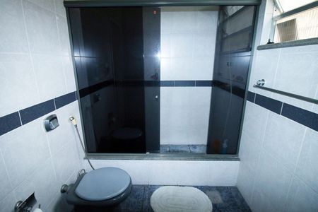 Casa à venda com 269m², 5 quartos e 4 vagasBanheiro