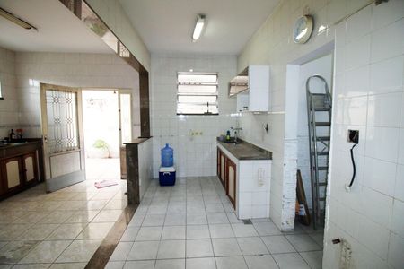 Casa à venda com 269m², 5 quartos e 4 vagasCozinha