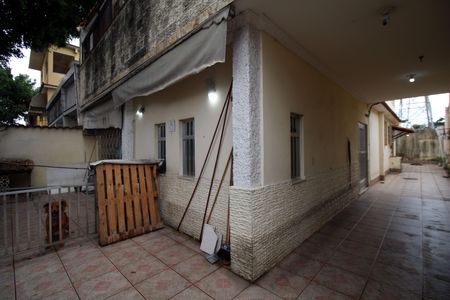 Casa à venda com 269m², 5 quartos e 4 vagasQuintal e garagem
