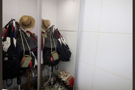Casa à venda com 269m², 5 quartos e 4 vagasCloset