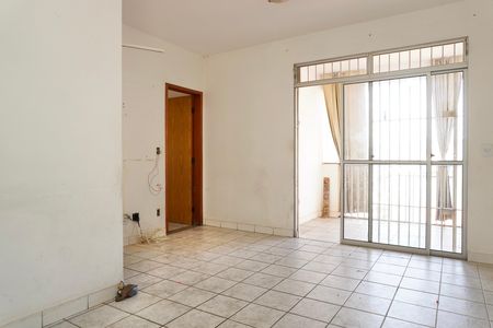 Sala de apartamento à venda com 3 quartos, 90m² em Esplanada, Belo Horizonte