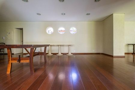 Apartamento para alugar com 110m², 3 quartos e 2 vagas Apartamento para alugar com 110m², 3 quartos e 2 vagasSalão de Festas