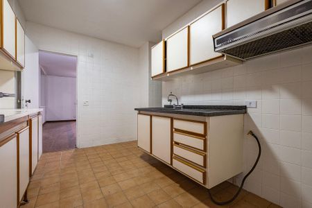 Apartamento para alugar com 110m², 3 quartos e 2 vagas Apartamento para alugar com 110m², 3 quartos e 2 vagasCozinha
