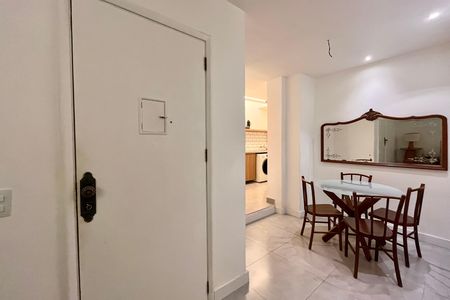 Sala  de apartamento para alugar com 1 quarto, 69m² em Copacabana, Rio de Janeiro