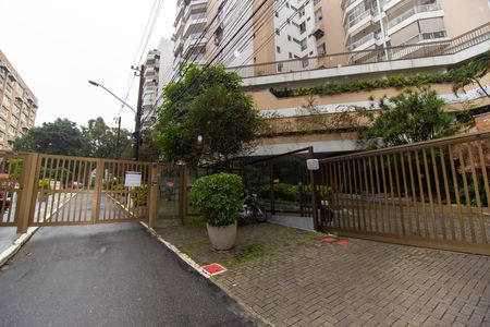 Apartamento para alugar com 90m², 3 quartos e 2 vagasFachada