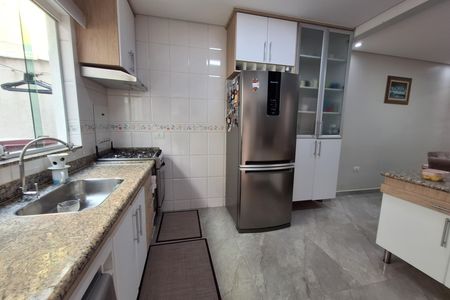 Casa à venda com 156m², 3 quartos e 2 vagas Casa à venda com 156m², 3 quartos e 2 vagasCozinha