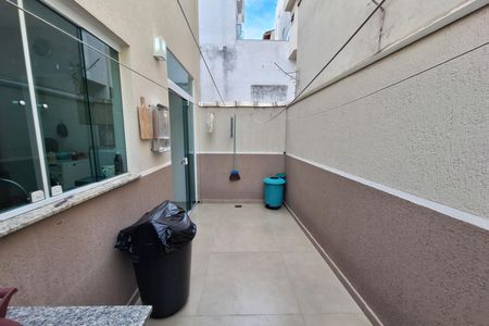Casa à venda com 3 quartos, 156m² em Vila Scarpelli, Santo André