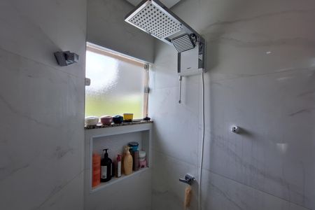 Casa à venda com 156m², 3 quartos e 2 vagas Casa à venda com 156m², 3 quartos e 2 vagasBanheiro da Suíte