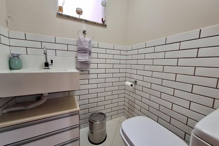 Lavabo de casa à venda com 3 quartos, 156m² em Vila Scarpelli, Santo André