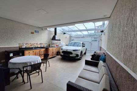 Casa à venda com 3 quartos, 156m² em Vila Scarpelli, Santo André