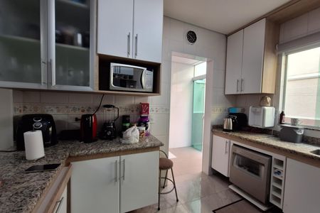 Cozinha de casa à venda com 3 quartos, 156m² em Vila Scarpelli, Santo André