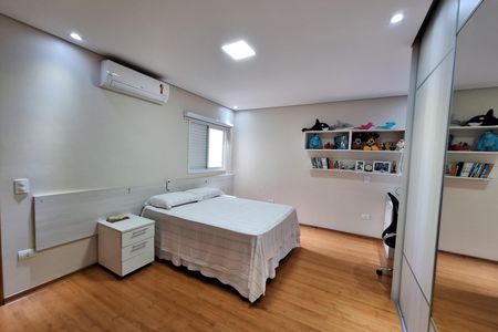 Casa à venda com 156m², 3 quartos e 2 vagas Casa à venda com 156m², 3 quartos e 2 vagasQuarto 3