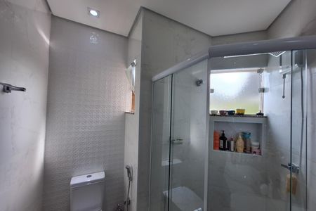 Casa à venda com 156m², 3 quartos e 2 vagas Casa à venda com 156m², 3 quartos e 2 vagasBanheiro da Suíte