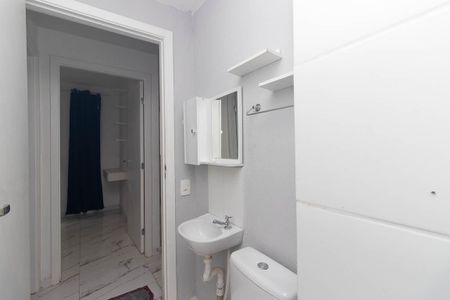 Banheiro  de apartamento para alugar com 2 quartos, 38m² em Jardim Recanto Verde, São Paulo