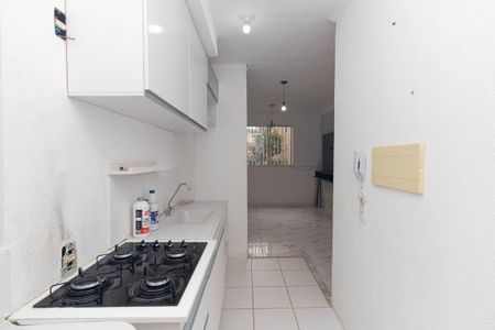 Apartamento para alugar com 38m², 2 quartos e sem vaga Apartamento para alugar com 38m², 2 quartos e sem vagaCozinha e Área de Serviço
