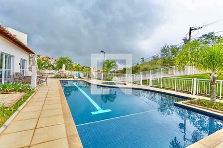 Apartamento à venda com 62m², 2 quartos e 1 vaga Apartamento à venda com 62m², 2 quartos e 1 vagaÁrea comum - Piscina