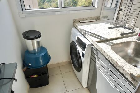 Apartamento à venda com 62m², 2 quartos e 1 vaga Apartamento à venda com 62m², 2 quartos e 1 vagaCozinha e Área de Serviço