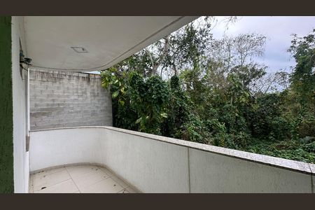 Apartamento para alugar com 91m², 3 quartos e 1 vaga Apartamento para alugar com 91m², 3 quartos e 1 vagaVaranda