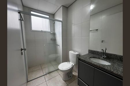 Banheiro de apartamento à venda com 3 quartos, 54m² em Jardim Carlos Gomes, Jundiaí