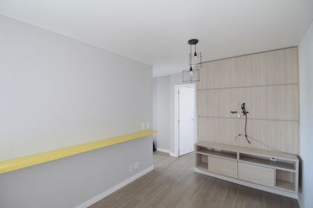 Sala de apartamento para alugar com 2 quartos, 55m² em Serrano, Belo Horizonte