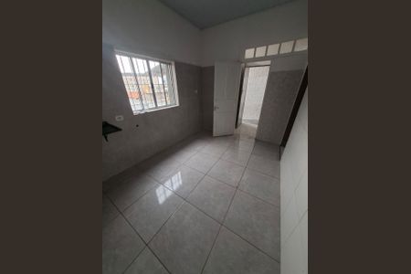 Cozinha de casa para alugar com 1 quarto, 45m² em Vila Lucia, São Paulo