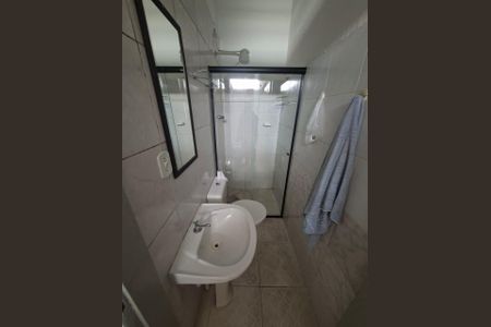 Banheiro de casa para alugar com 1 quarto, 45m² em Vila Lucia, São Paulo