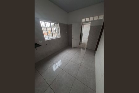 Cozinha de casa para alugar com 1 quarto, 45m² em Vila Lucia, São Paulo