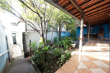 Casa para alugar com 80m², 2 quartos e sem vagaQuintal