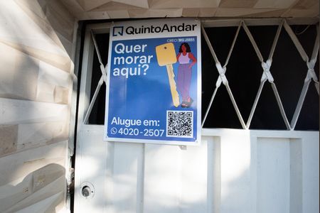 Casa para alugar com 80m², 2 quartos e sem vagaPlaca instalada com o codigo PMEA-12 no dia 15-06-2026