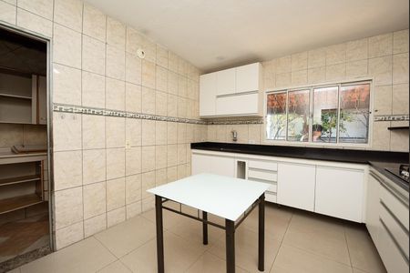 Casa para alugar com 80m², 2 quartos e sem vagaCozinha