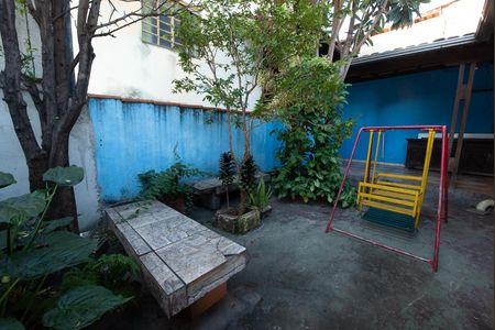 Casa para alugar com 80m², 2 quartos e sem vagaQuintal
