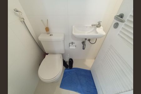 Apartamento para alugar com 167m², 3 quartos e 2 vagasBanheiro de serviço 