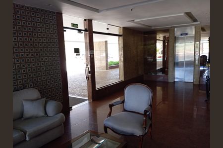 Apartamento para alugar com 167m², 3 quartos e 2 vagasHall de entrada