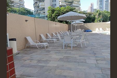 Apartamento para alugar com 167m², 3 quartos e 2 vagasÁrea comum - Piscina
