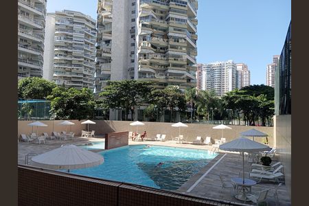 Apartamento para alugar com 167m², 3 quartos e 2 vagasÁrea comum - Piscina