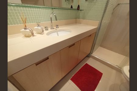 Apartamento para alugar com 167m², 3 quartos e 2 vagasBanheiro