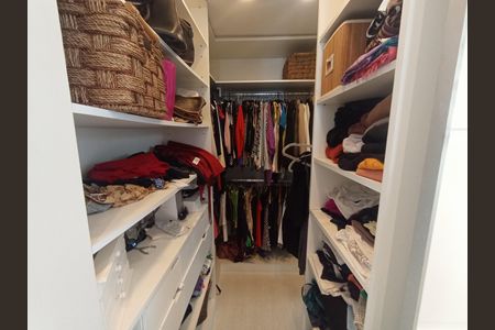 Apartamento para alugar com 167m², 3 quartos e 2 vagasCloset da suíte