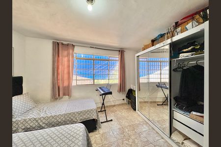 Casa à venda com 292m², 2 quartos e 3 vagas Casa à venda com 292m², 2 quartos e 3 vagasQuarto 2
