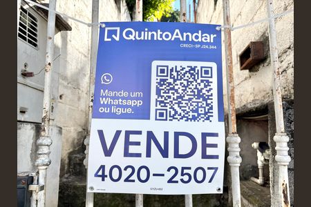 Casa à venda com 292m², 2 quartos e 3 vagas Casa à venda com 292m², 2 quartos e 3 vagasPlaca