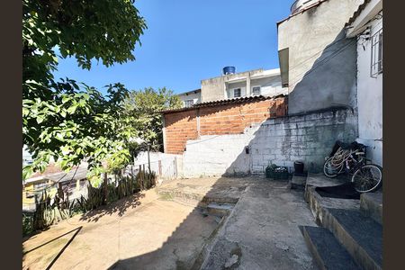 Casa à venda com 292m², 2 quartos e 3 vagas Casa à venda com 292m², 2 quartos e 3 vagasQuintal