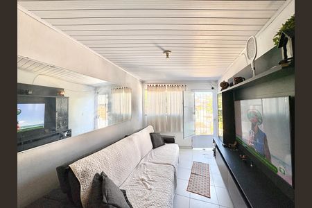 Casa à venda com 292m², 2 quartos e 3 vagas Casa à venda com 292m², 2 quartos e 3 vagasSala