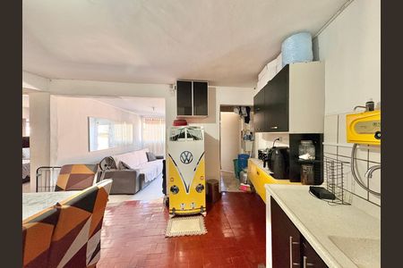 Casa à venda com 292m², 2 quartos e 3 vagas Casa à venda com 292m², 2 quartos e 3 vagasCozinha