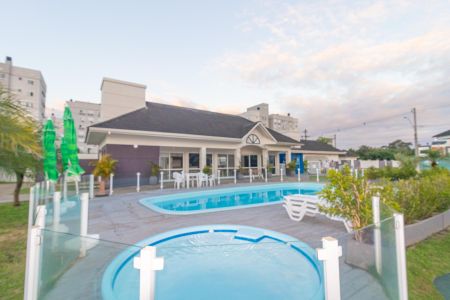 Casa de condomínio para alugar com 168m², 4 quartos e 2 vagas Casa de condomínio para alugar com 168m², 4 quartos e 2 vagasÁrea comum - Piscina