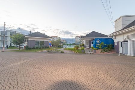 Casa de condomínio para alugar com 168m², 4 quartos e 2 vagas Casa de condomínio para alugar com 168m², 4 quartos e 2 vagasÁrea comum