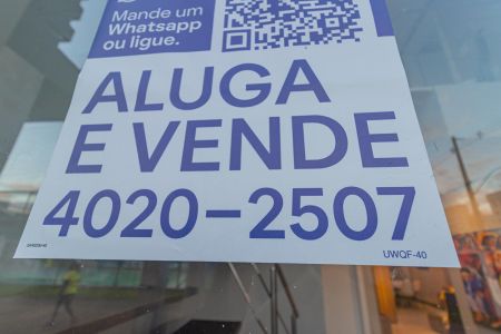 Casa de condomínio para alugar com 168m², 4 quartos e 2 vagas Casa de condomínio para alugar com 168m², 4 quartos e 2 vagasplaca