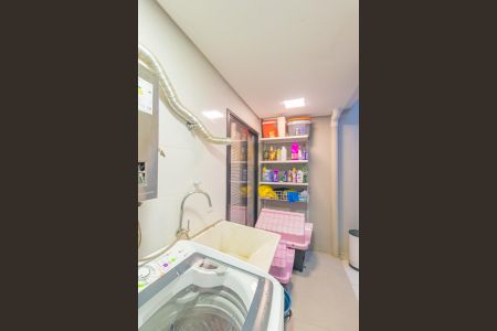 Casa de condomínio para alugar com 168m², 4 quartos e 2 vagas Casa de condomínio para alugar com 168m², 4 quartos e 2 vagasLavanderia