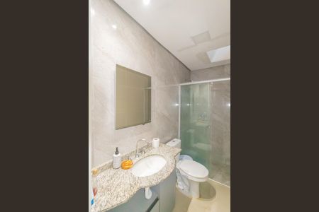 Casa de condomínio para alugar com 168m², 4 quartos e 2 vagas Casa de condomínio para alugar com 168m², 4 quartos e 2 vagasBanheiro Social 2