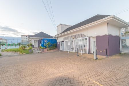 Casa de condomínio para alugar com 168m², 4 quartos e 2 vagas Casa de condomínio para alugar com 168m², 4 quartos e 2 vagasÁrea comum