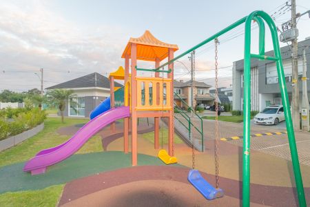 Casa de condomínio para alugar com 168m², 4 quartos e 2 vagas Casa de condomínio para alugar com 168m², 4 quartos e 2 vagasÁrea comum - Playground