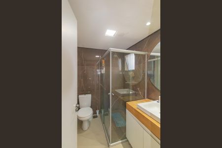 Casa de condomínio para alugar com 168m², 4 quartos e 2 vagas Casa de condomínio para alugar com 168m², 4 quartos e 2 vagasBanheiro da Suíte